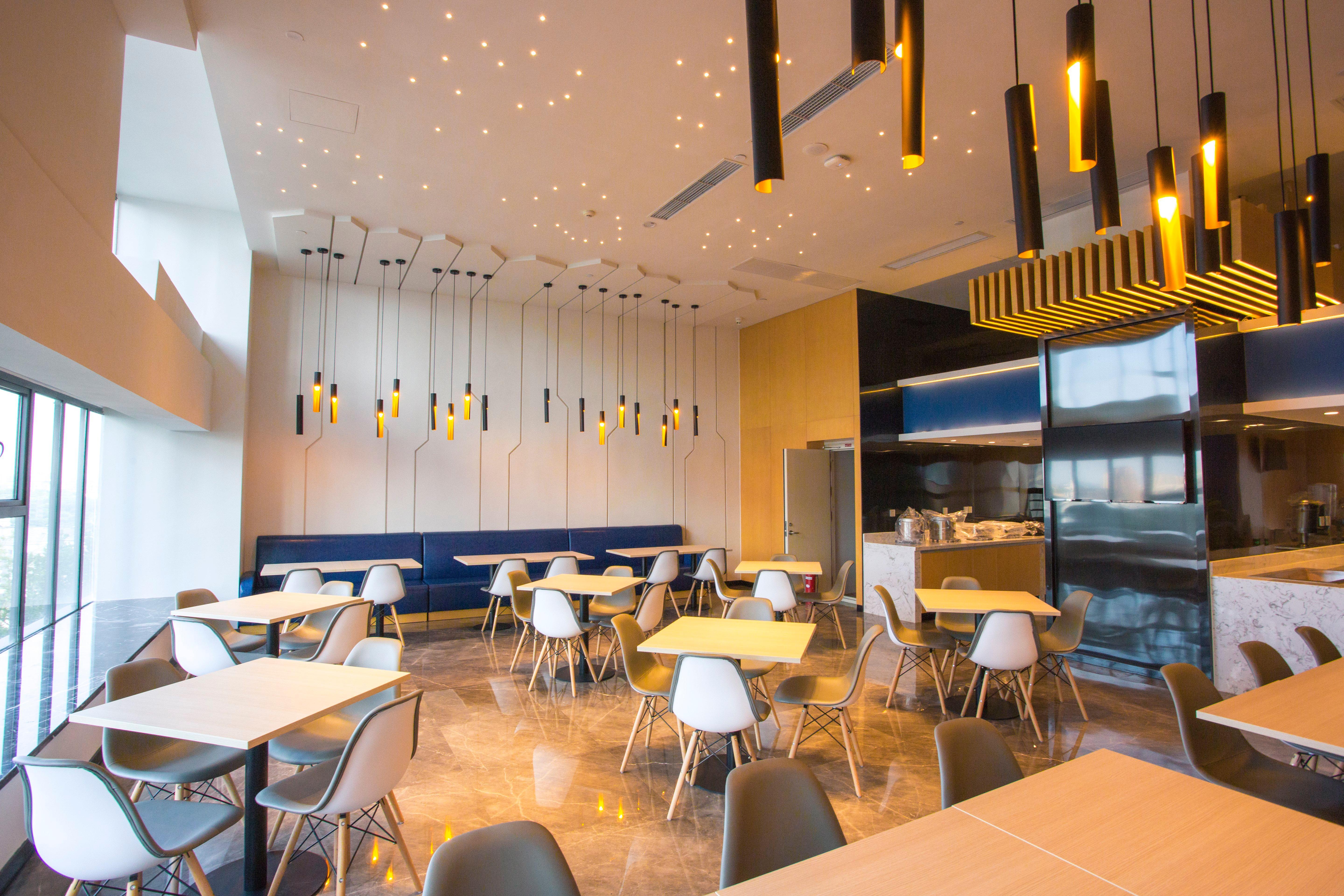 Holiday Inn Express - Wuhan Optical Valley By Ihg Zewnętrze zdjęcie