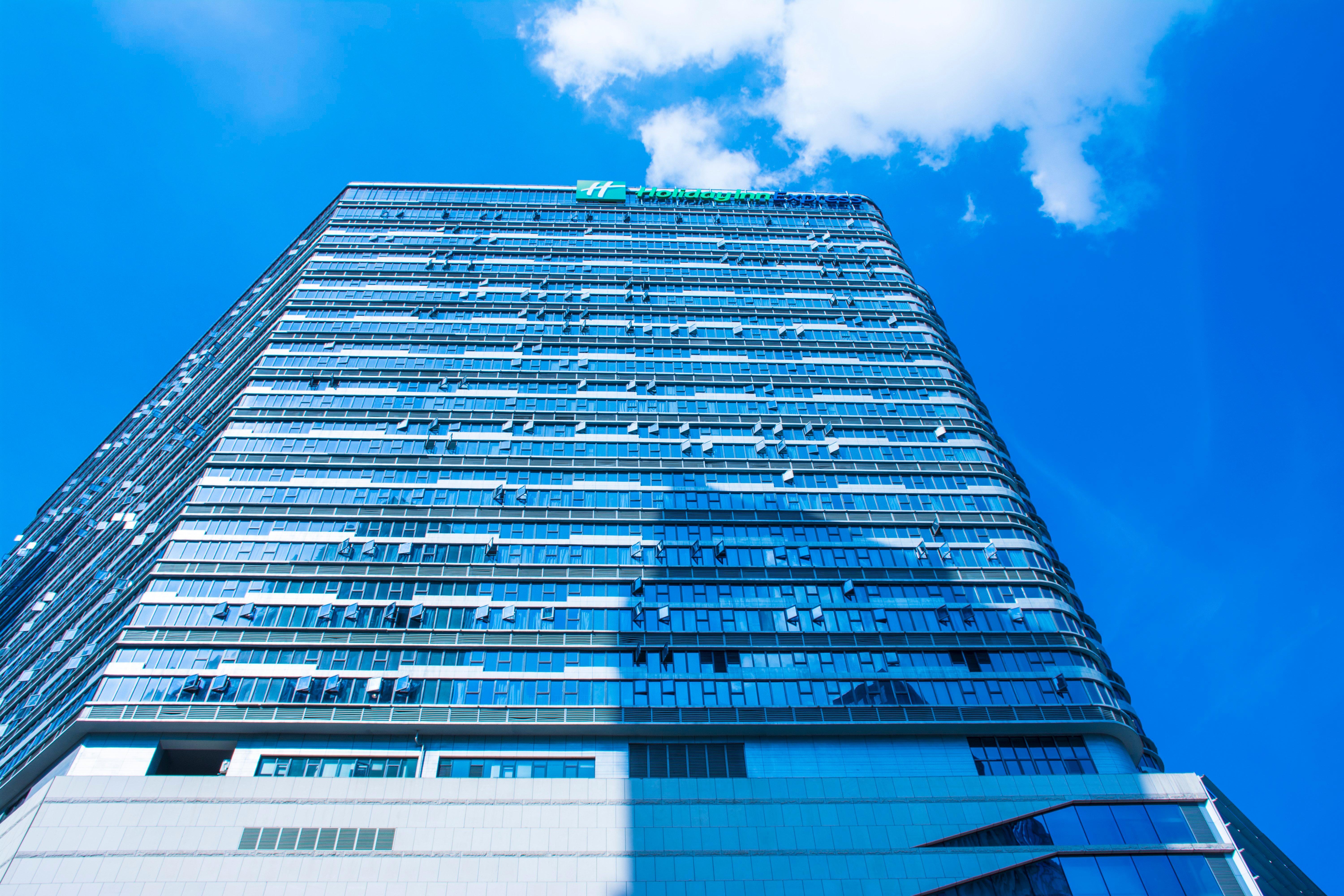 Holiday Inn Express - Wuhan Optical Valley By Ihg Zewnętrze zdjęcie
